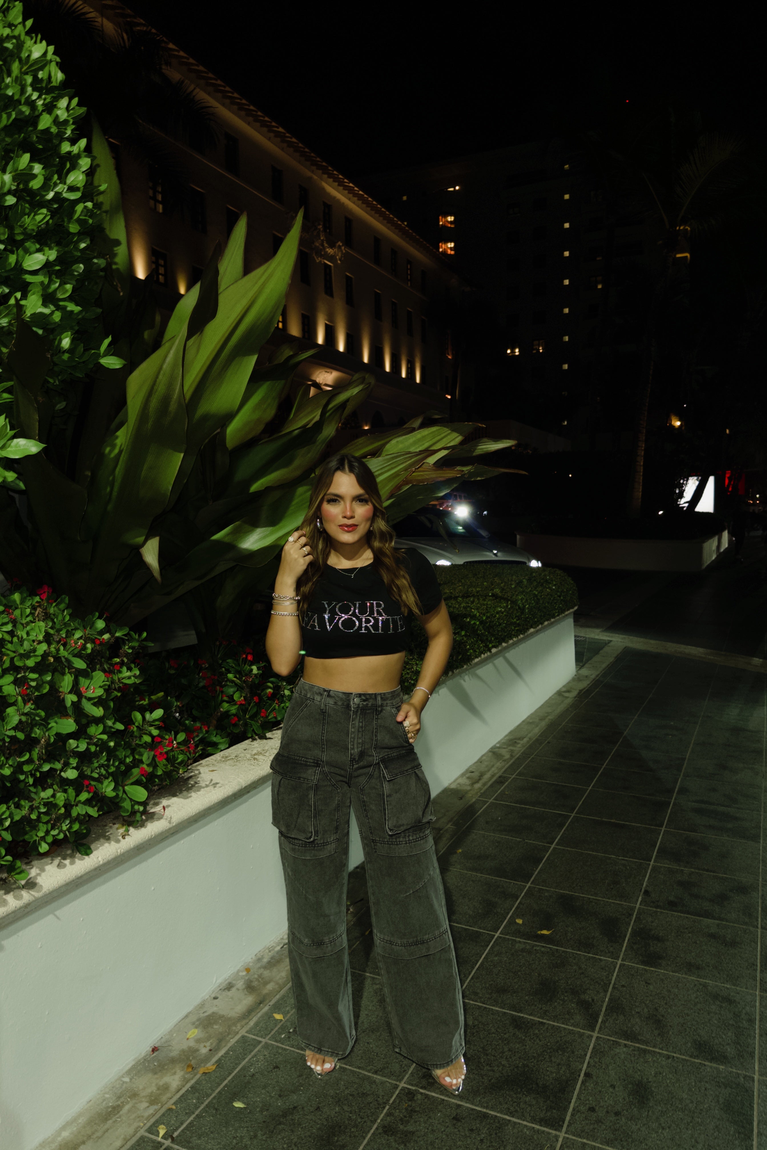 salinna "your favorite" crop shirt