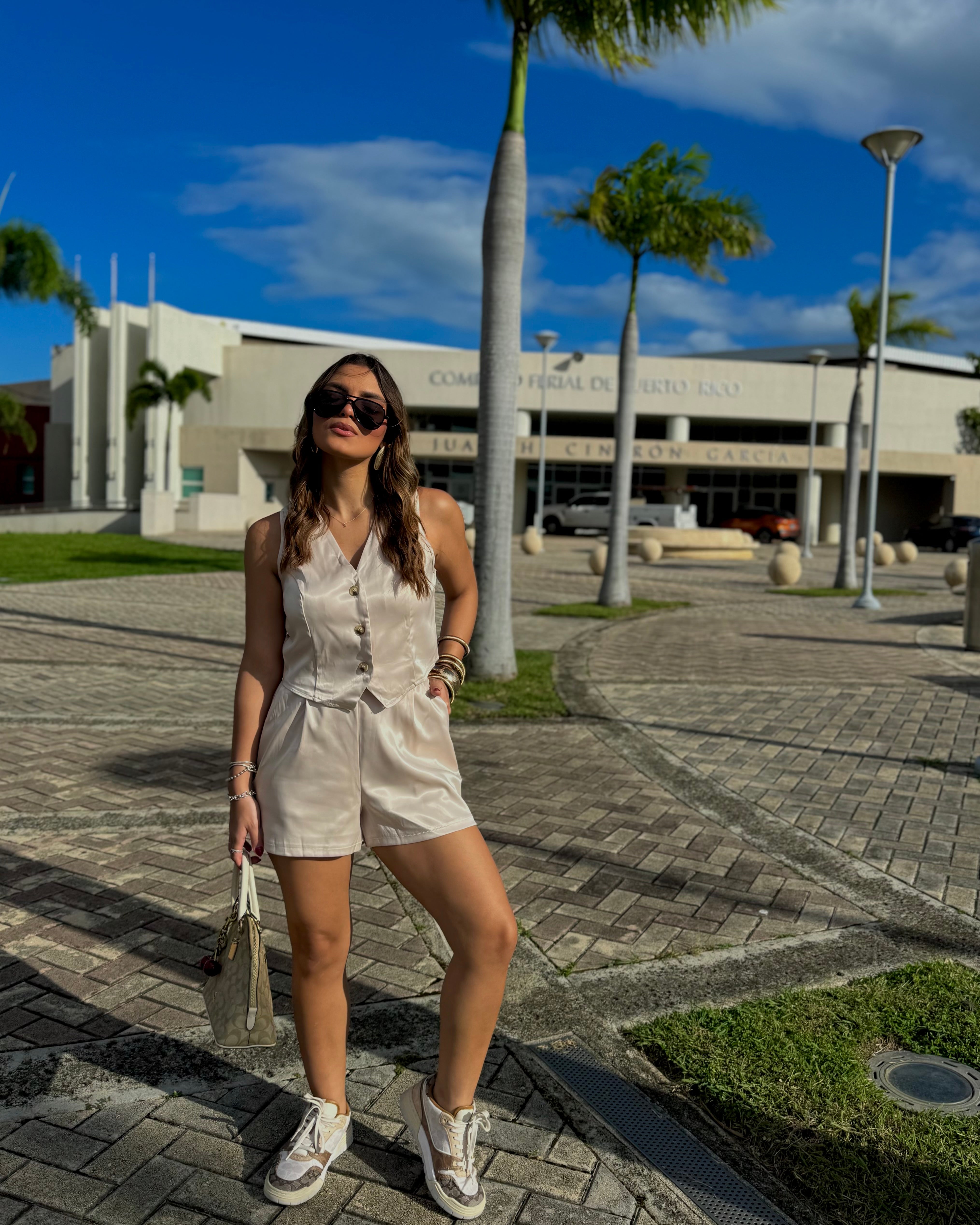 tiffany vest set champagne