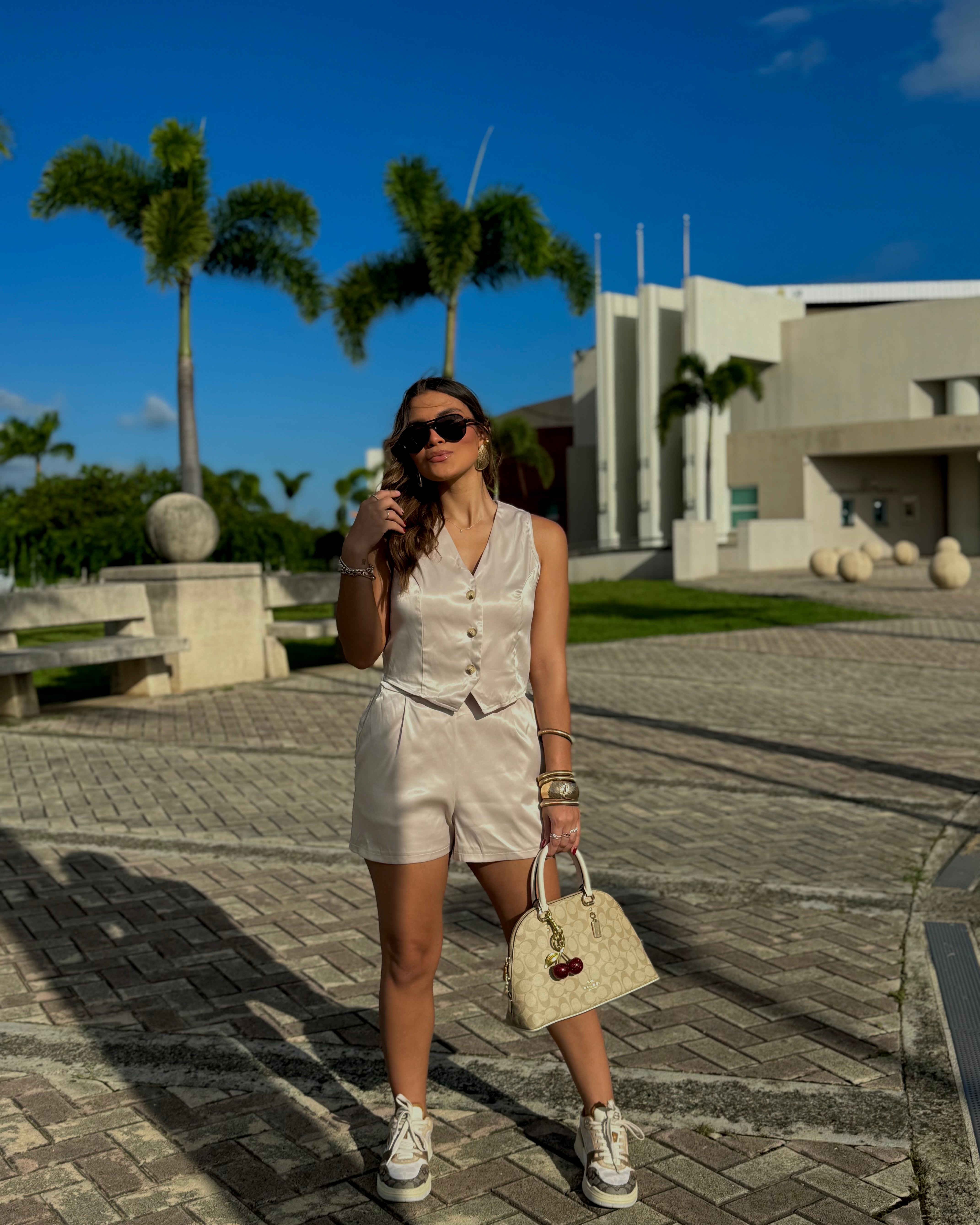 tiffany vest set champagne