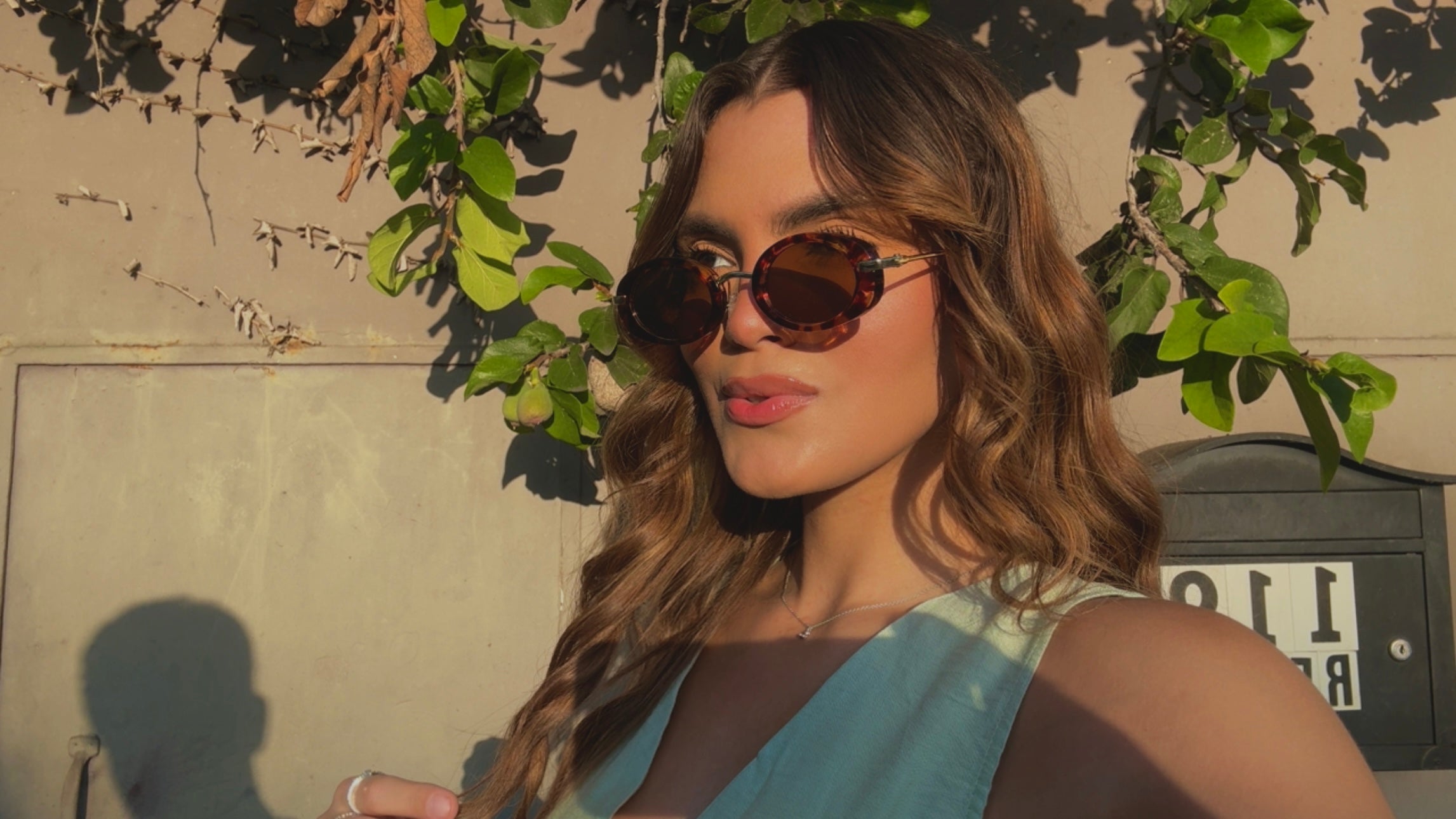 oval sunglasses