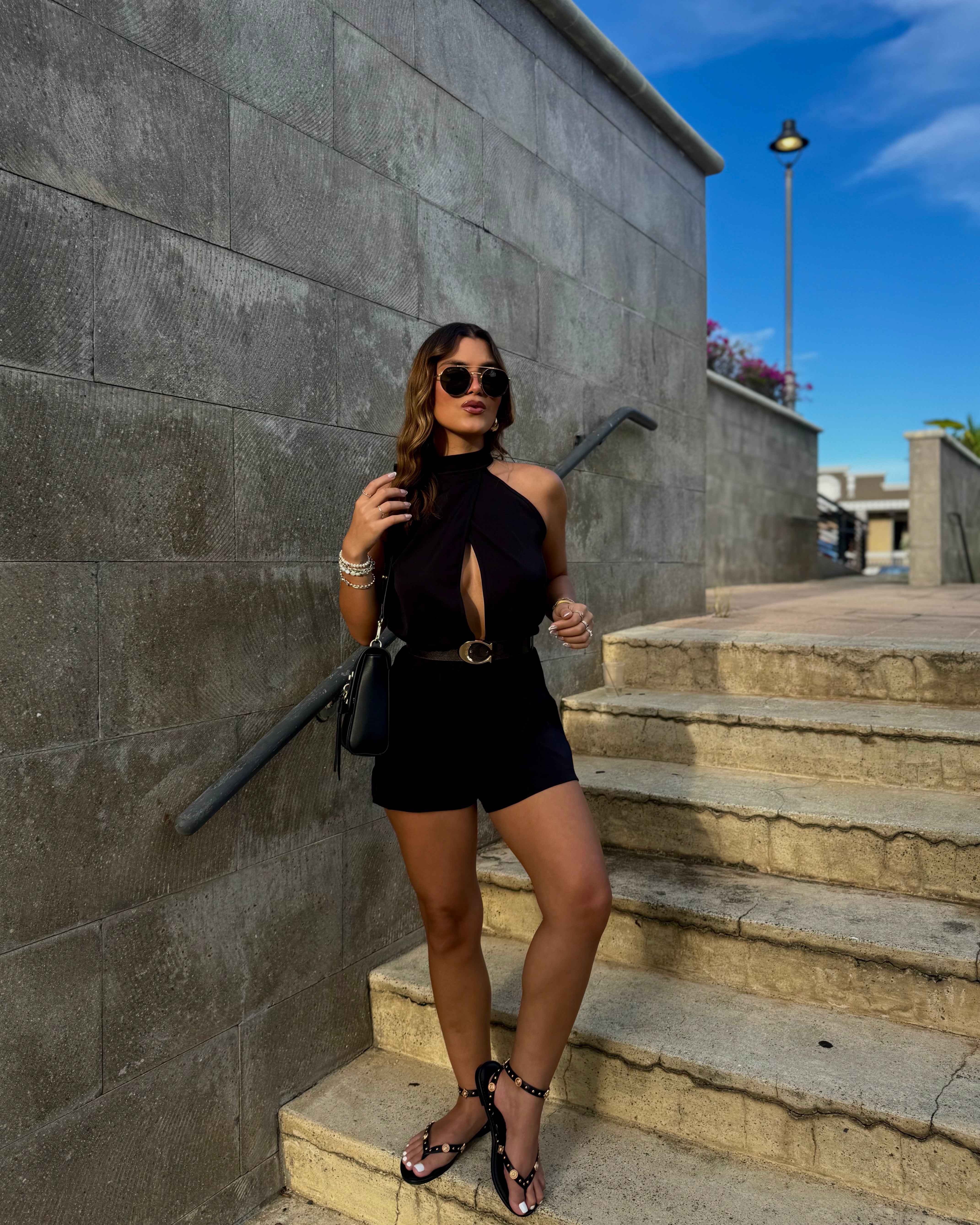 anelisse semi-formal romper