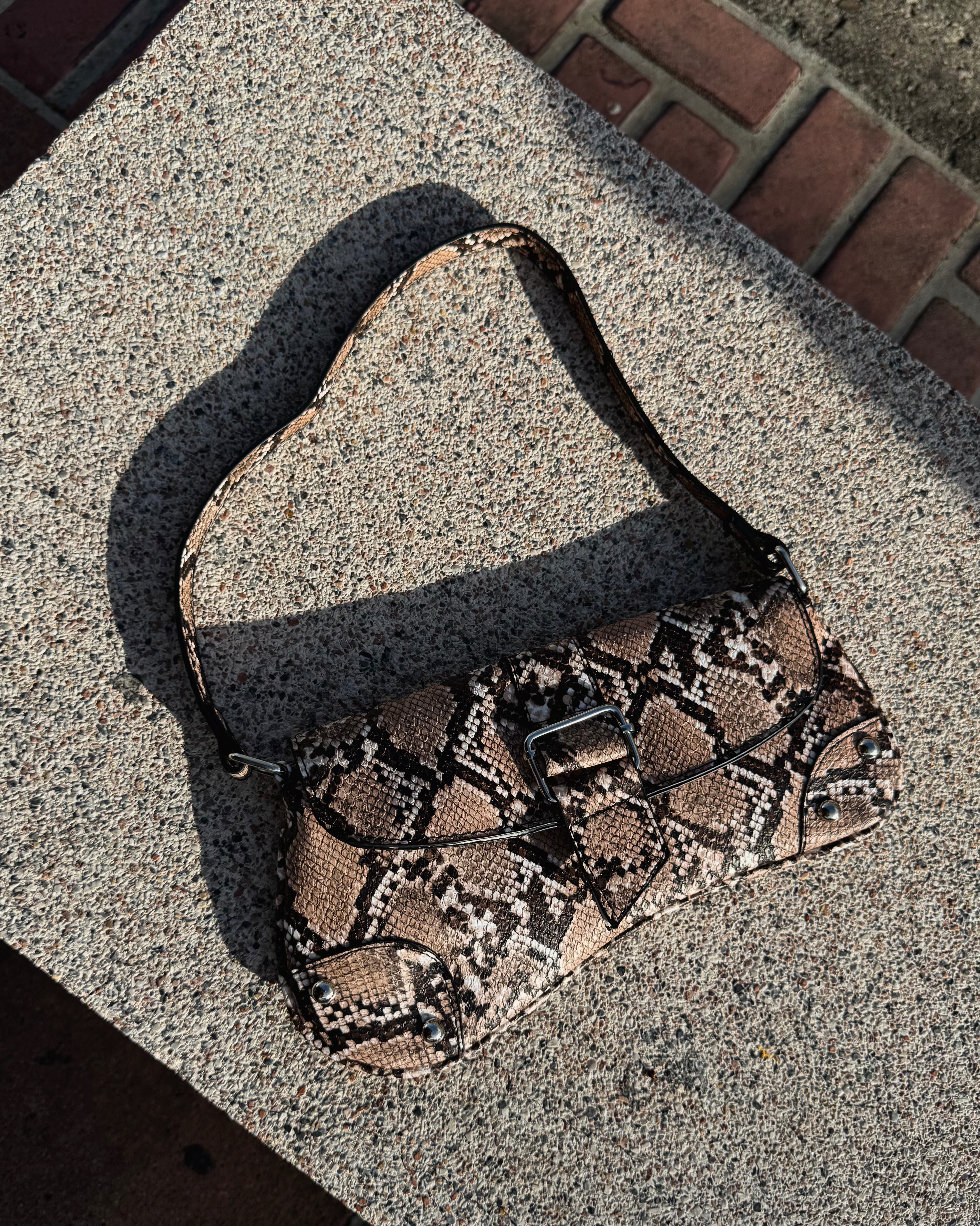 SNAKE PURSE