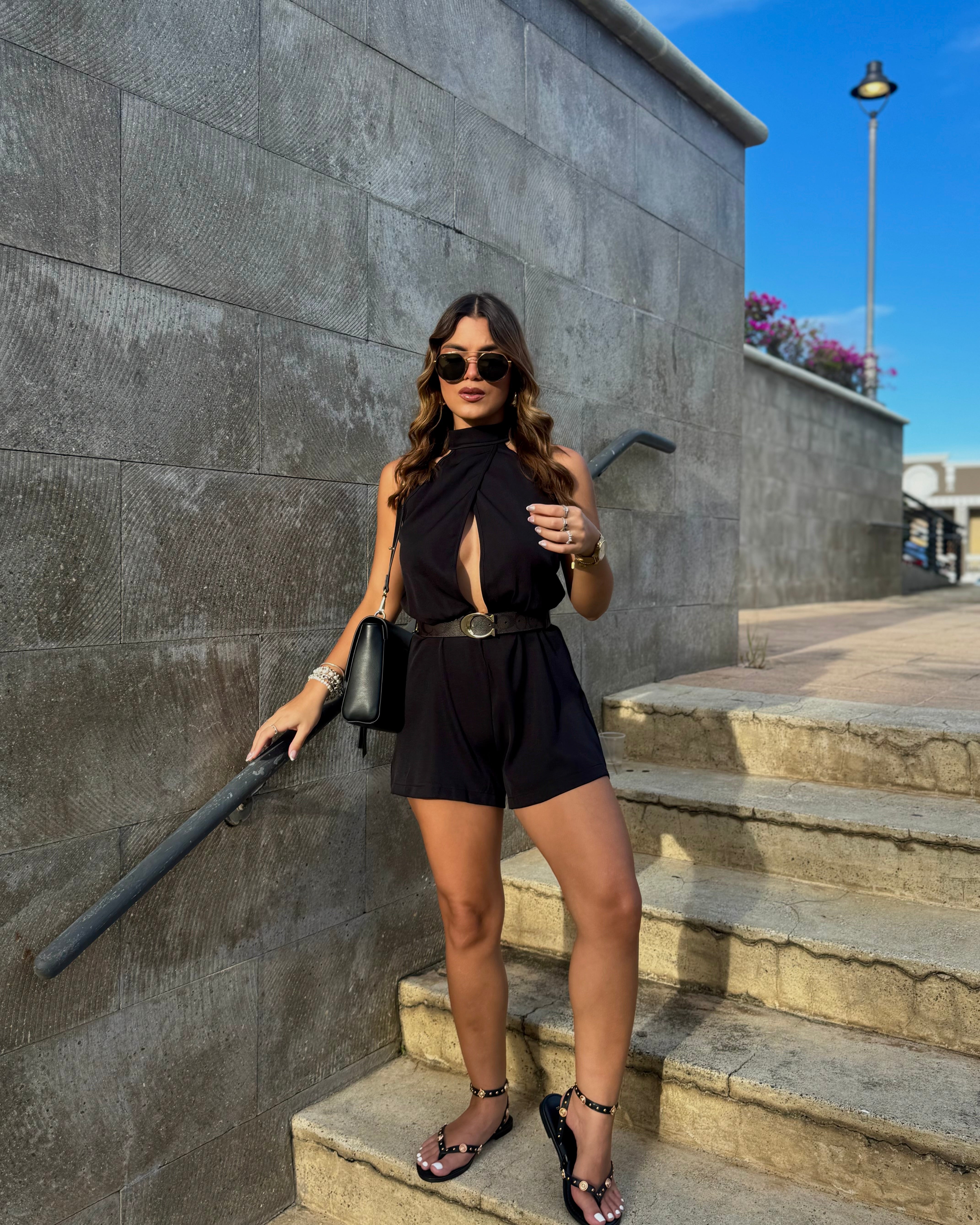 anelisse semi-formal romper