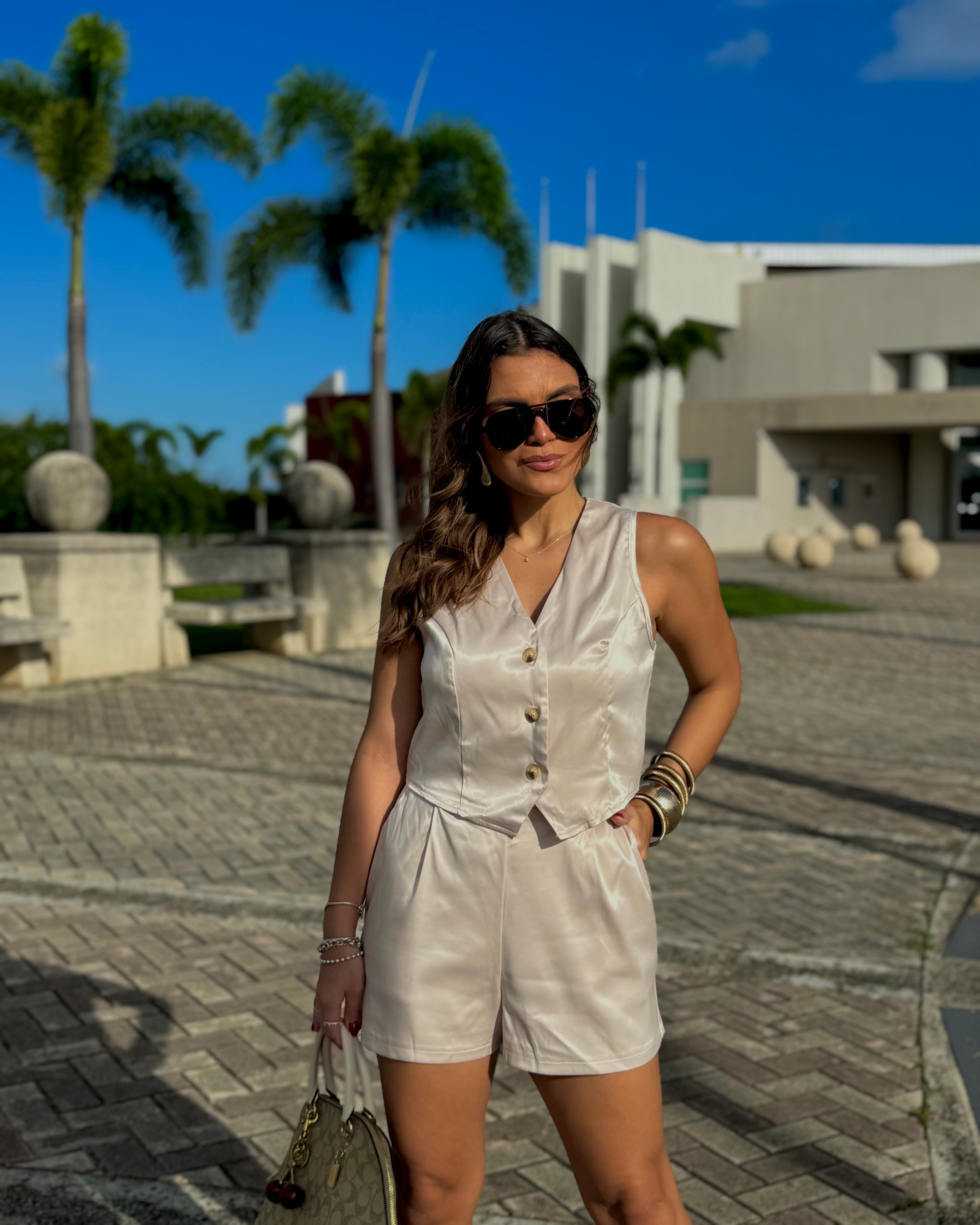 tiffany vest set champagne