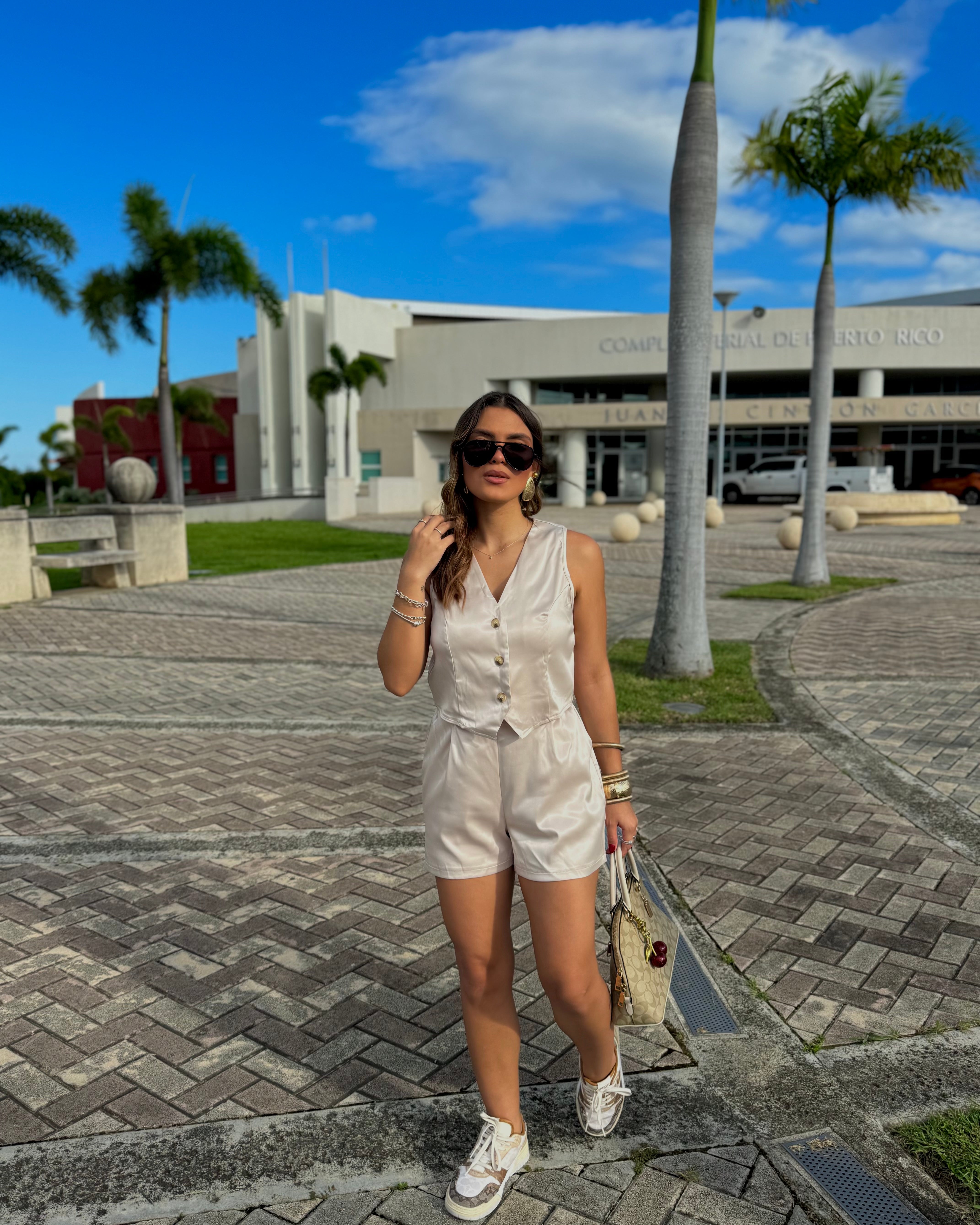 tiffany vest set champagne